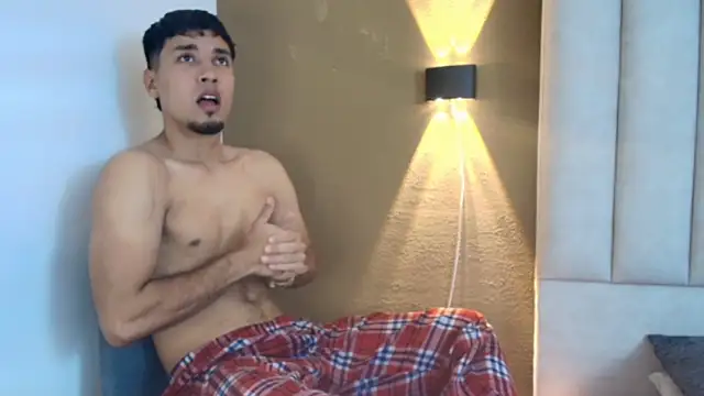 Noah Smith01 online show from April 10, 2026, 6:59 pm