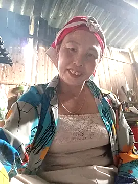 lena-cute online show from March 18, 2026, 12:47 am