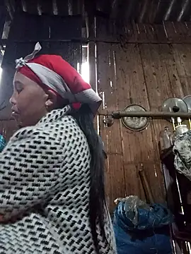 Snapshot of lena-cute chatting on February 22, 2026, 12:35 am lena-cute online show from February 22, 2026, 12:35 am