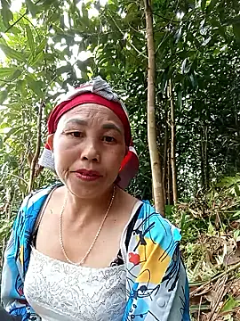 Snapshot of lena-cute chatting on February 3, 2026, 8:08 am lena-cute online show from February 3, 2026, 8:08 am