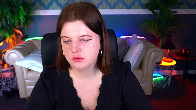 KristiFoxy online show from April 19, 2026, 5:19 am