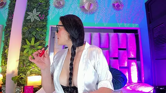 Mari cooper1 online show from March 9, 2026, 12:20 pm