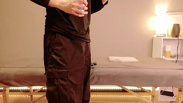 Snapshot of Oil_de_SPA chatting on February 10, 2026, 5:17 am Oil de SPA online show from February 10, 2026, 5:17 am