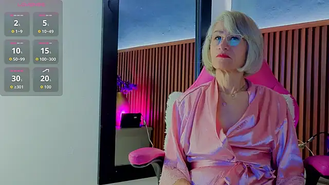 miss monserrate01 online show from June 3, 2026, 1:45 pm