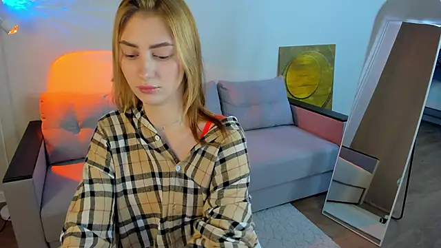 Rita Flux online show from February 9, 2026, 2:42 am