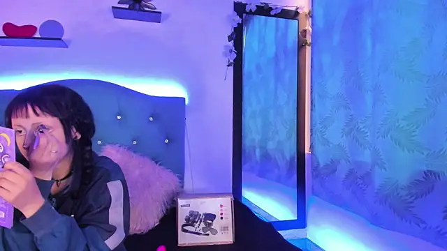 Gemma honey online show from March 19, 2026, 1:22 pm