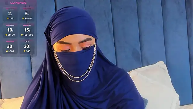 fatimarab   online show from February 24, 2026, 3:18 am