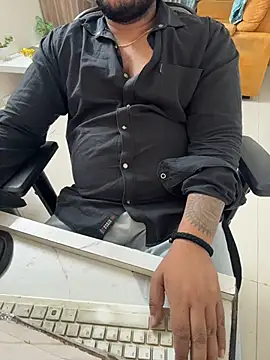 Rah0091 online show from February 17, 2026, 6:27 pm