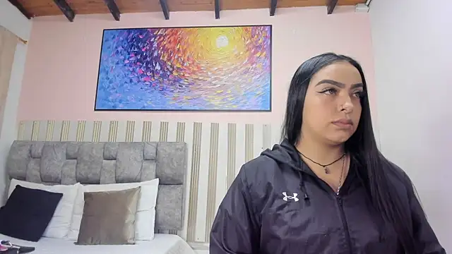 nina glow online show from April 20, 2026, 11:13 am