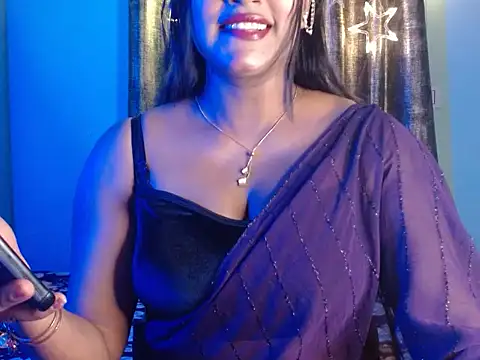 LIZNA 0 online show from April 18, 2026, 6:54 pm