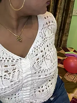 LIZNA 0 online show from February 13, 2026, 5:13 pm