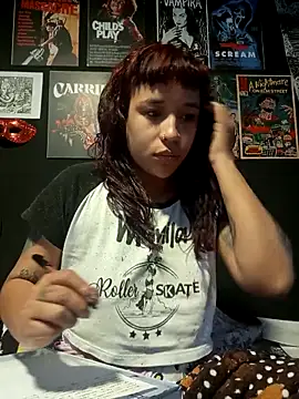 GingerLara online show from March 4, 2026, 2:14 pm