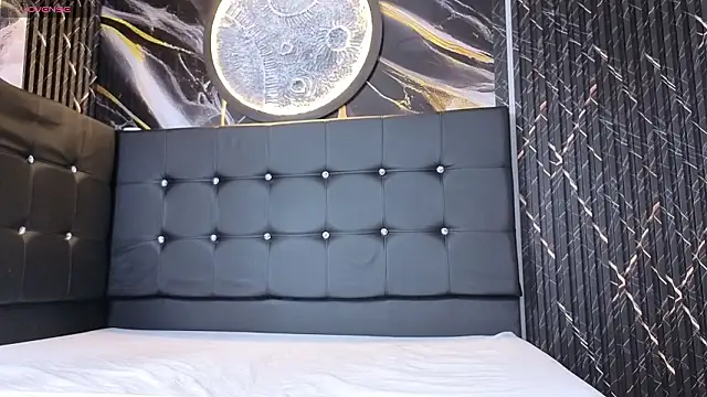 Karolyn rousse online show from February 13, 2026, 12:38 pm