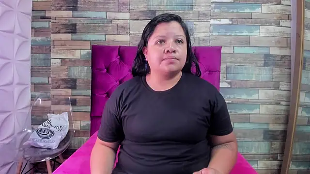 Carolina-Lenon online show from February 25, 2026, 7:36 pm