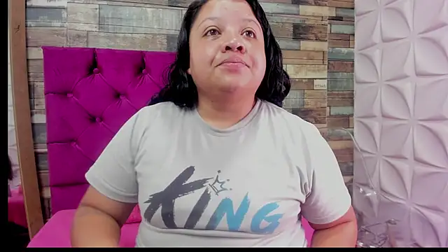 Carolina-Lenon online show from February 7, 2026, 7:44 pm