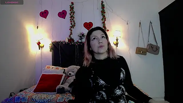 Sharma Amayra online show from April 21, 2026, 7:20 pm