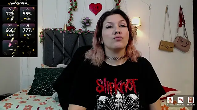 Sharma Amayra online show from April 17, 2026, 8:11 pm