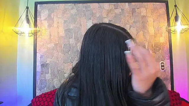 Elizabeth Ferrer online show from March 10, 2026, 11:58 am