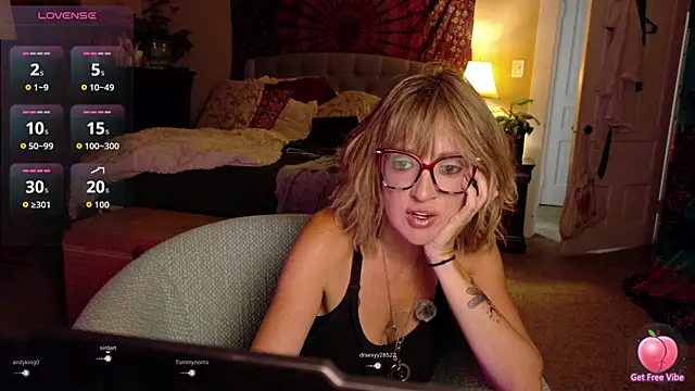 Snapshot of BrookiesLife chatting on July 25, 2026, 3:03 am BrookiesLife online show from July 25, 2026, 3:03 am