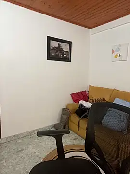 JulietaRiios online show from April 19, 2026, 7:38 pm