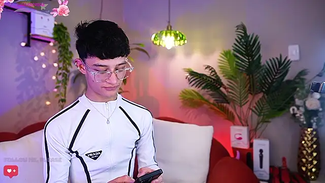 Patrick Howland  online show from March 10, 2026, 3:54 am