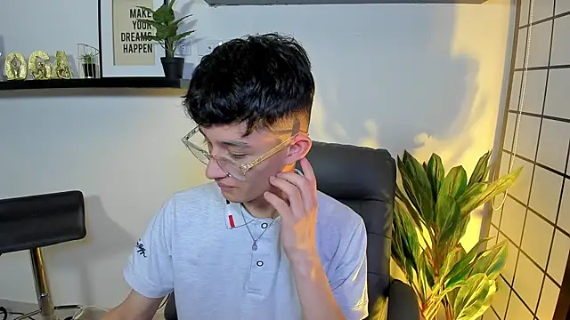 Patrick Howland  online show from March 31, 2026, 3:30 am