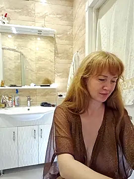 LanaBananaa  online show from April 13, 2026, 11:20 pm