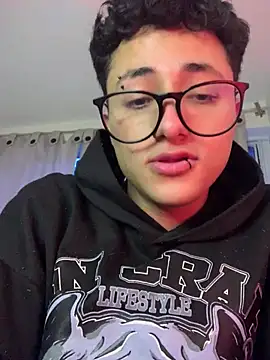 Snapshot of Adonibaskerville4 chatting on February 6, 2026, 11:12 pm Adonibaskerville4 online show from February 6, 2026, 11:12 pm