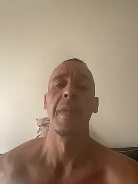 Snapshot of creativeX chatting on March 4, 2026, 4:37 pm creativeX online show from March 4, 2026, 4:37 pm