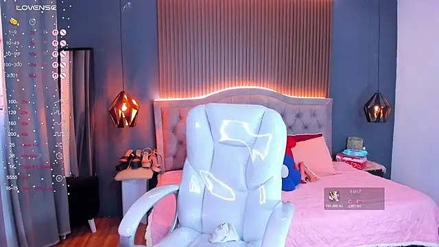 Noa 03 online show from April 20, 2026, 2:18 pm