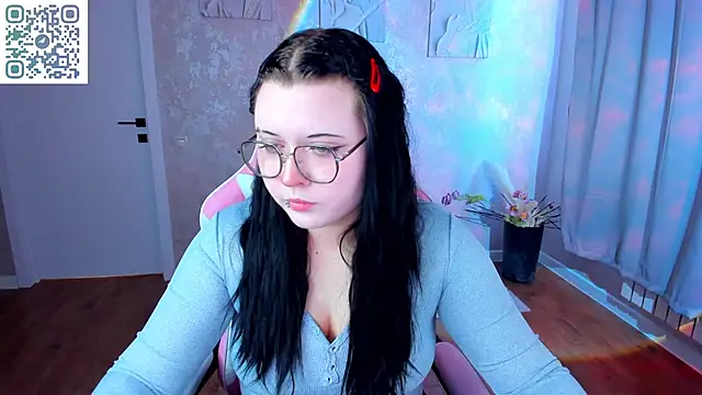 Kira G0ld online show from April 19, 2026, 9:10 am