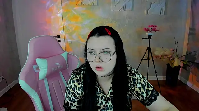 Kira G0ld online show from March 23, 2026, 1:06 am