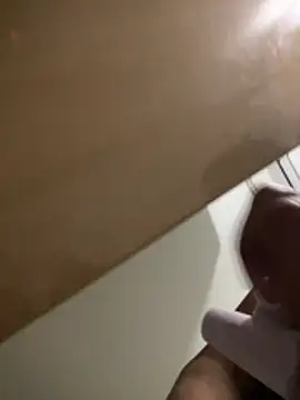 Snapshot of Anna-222 chatting on February 14, 2026, 10:21 pm Anna-222 online show from February 14, 2026, 10:21 pm