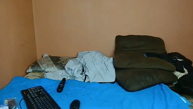 ForeverSexy  online show from April 17, 2026, 6:44 pm