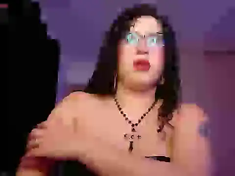 DIVINANGELA online show from May 12, 2026, 1:17 pm