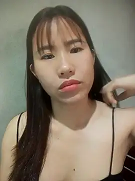 Snapshot of Yui-Ch1682 chatting on February 6, 2026, 8:32 am Yui-Ch1682 online show from February 6, 2026, 8:32 am