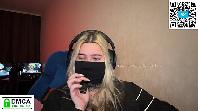 UnaXyling online show from March 4, 2026, 12:29 am