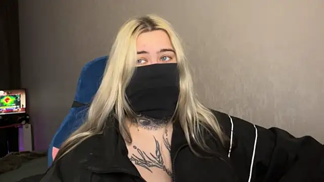 UnaXyling online show from February 19, 2026, 11:23 pm