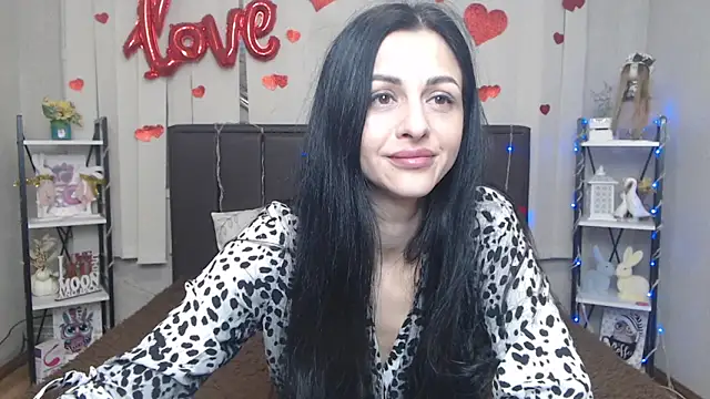 EvaClarkk online show from April 21, 2026, 5:14 am