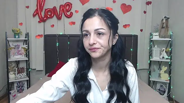 EvaClarkk online show from April 19, 2026, 5:30 am