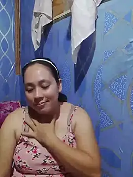 May Bombs online show from April 19, 2026, 10:16 am