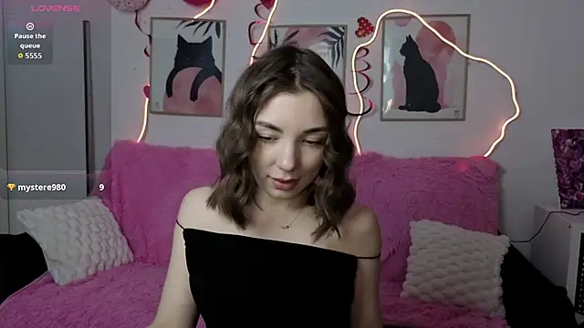 Adriennes online show from March 5, 2026, 2:35 pm