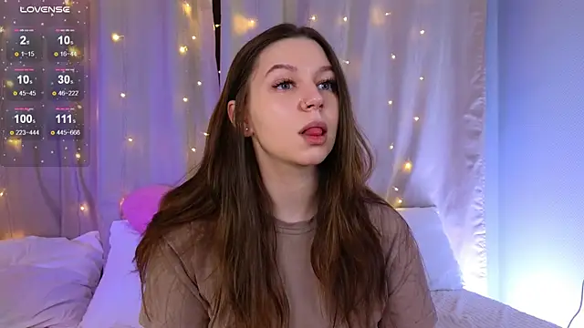 kira sweety x online show from March 30, 2026, 5:58 pm