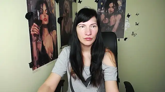 Snapshot of Rosalinda_ro chatting on April 29, 2026, 6:25 pm Rosalinda ro online show from April 29, 2026, 6:25 pm