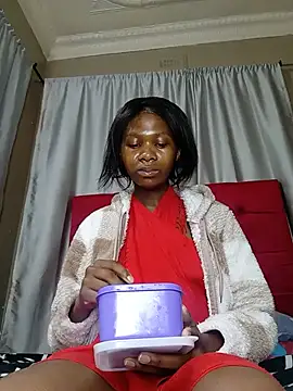 PussyFarrie online show from June 12, 2026, 6:11 am