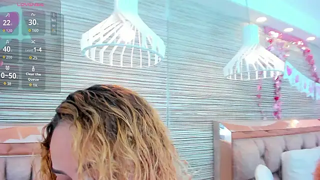 Snapshot of rossy_roose chatting on February 10, 2026, 7:46 pm rossy roose online show from February 10, 2026, 7:46 pm