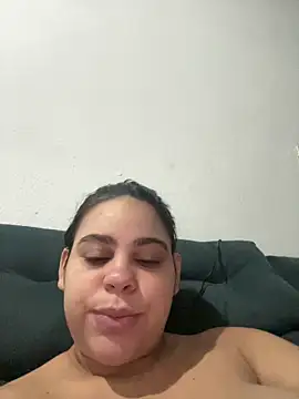 Snapshot of Adriputinha chatting on May 6, 2026, 10:14 pm Adriputinha online show from May 6, 2026, 10:14 pm