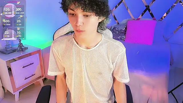 Snapshot of thanier_18 chatting on March 4, 2026, 7:43 pm thanier 18 online show from March 4, 2026, 7:43 pm