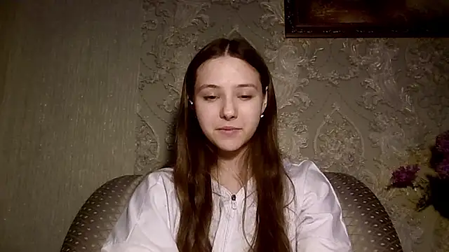 YuniNeko online show from April 18, 2026, 4:09 pm