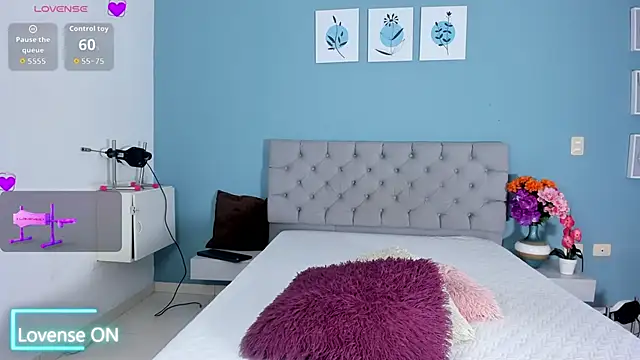 Valentina Rujano online show from March 25, 2026, 2:44 am